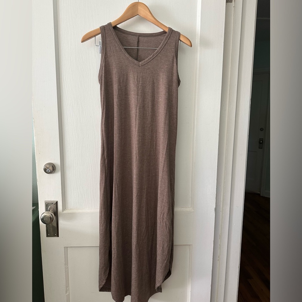 Sleeveless Brown Maxi Dress